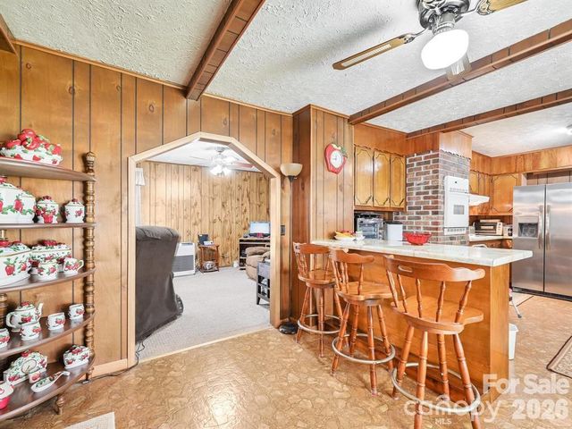 7530 NC 208 Highway, Marshall, NC 28753