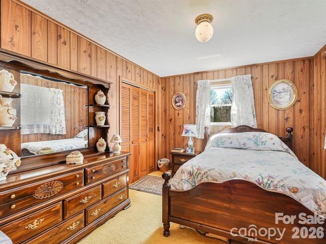 7530 NC 208 Highway, Marshall, NC 28753