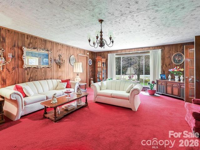 7530 NC 208 Highway, Marshall, NC 28753