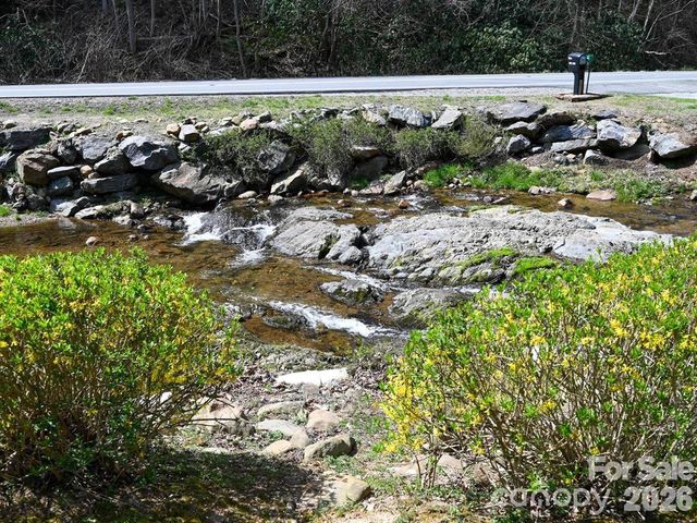 7530 NC 208 Highway, Marshall, NC 28753