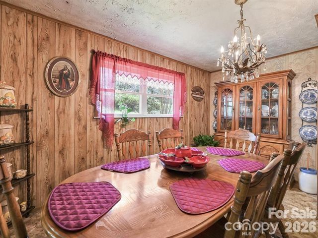 7530 NC 208 Highway, Marshall, NC 28753