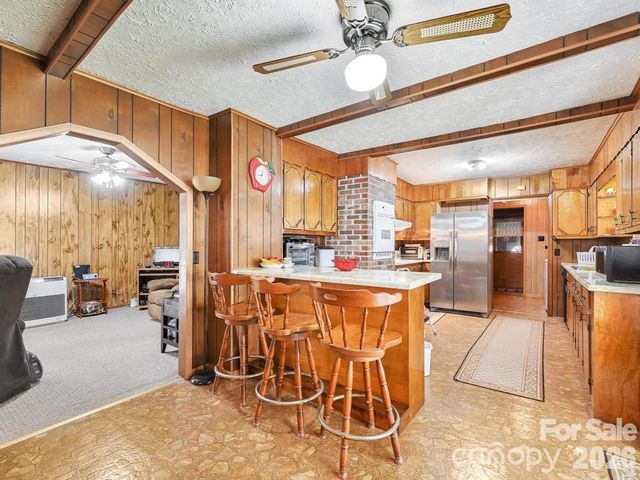 7530 NC 208 Highway, Marshall, NC 28753