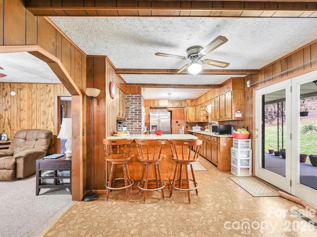 7530 NC 208 Highway, Marshall, NC 28753