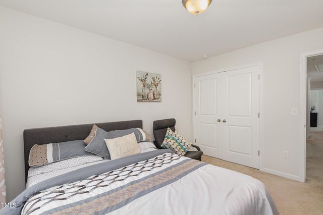 155 Writing Rock Place, Apex, NC 27539