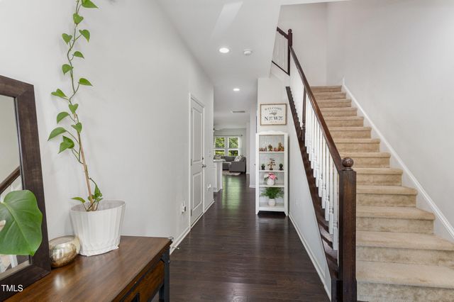 155 Writing Rock Place, Apex, NC 27539