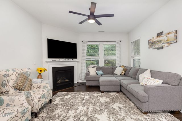 155 Writing Rock Place, Apex, NC 27539