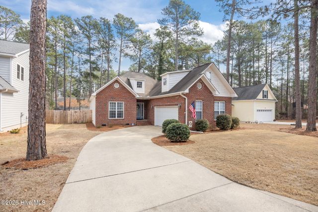 739 Blue Bird Drive, Vass, NC 28394