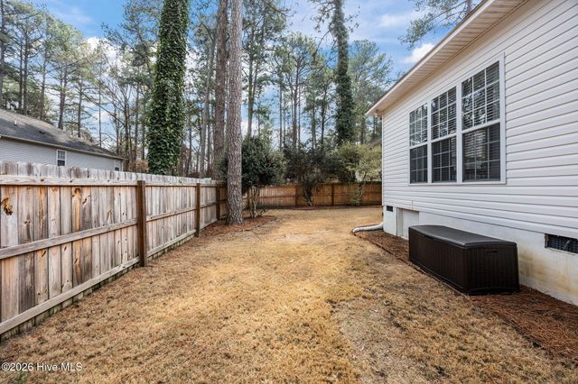 739 Blue Bird Drive, Vass, NC 28394