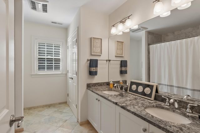 48 Robinson Dr, Bedford, MA 01730