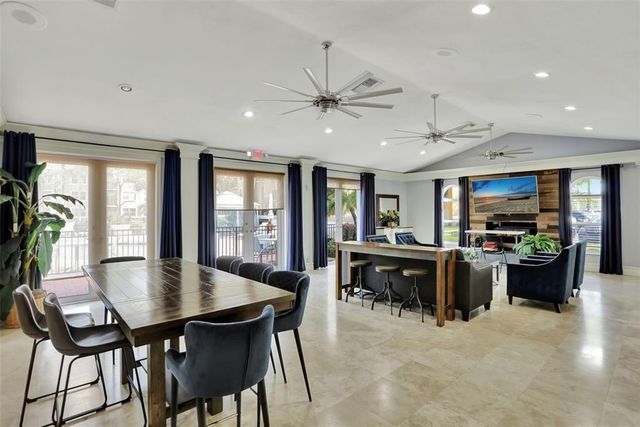 8955 Wiles Road 303, Coral Springs, FL 33067
