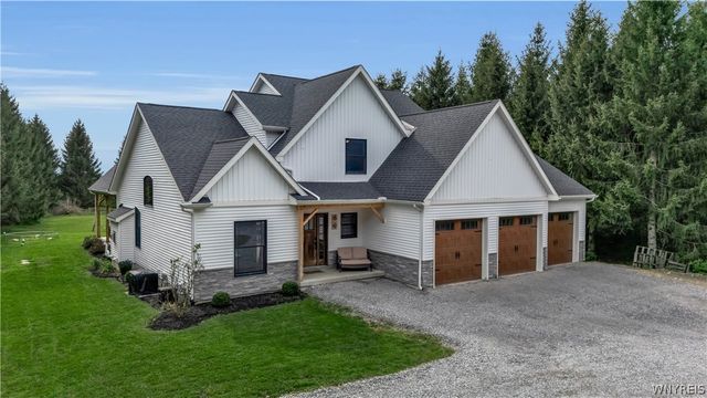 8778 Center Street, Colden, NY 14080
