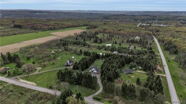 8778 Center Street, Colden, NY 14080