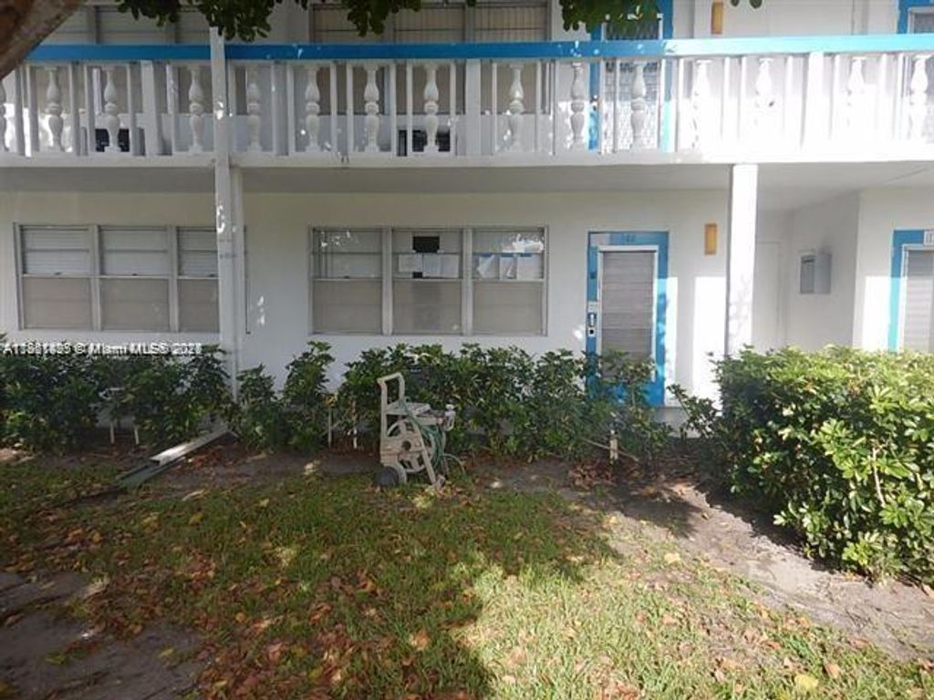 186 Ventnor L 186, Deerfield Beach, FL 33442