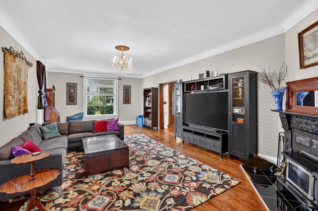 911 McKinley Avenue, Bay City, MI 48708
