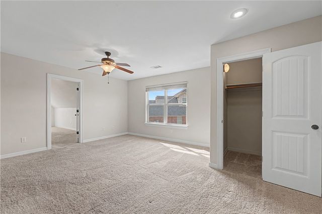 111 NE Lake Forest Lane, Bentonville, AR 72712