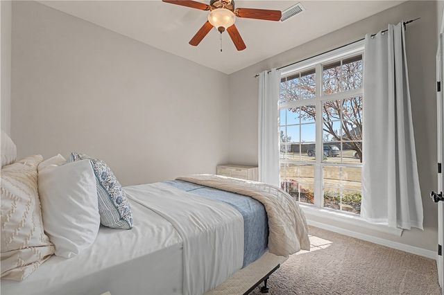 111 NE Lake Forest Lane, Bentonville, AR 72712