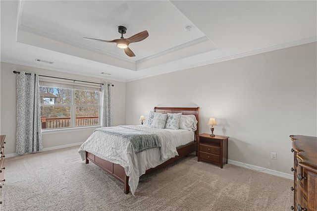 111 NE Lake Forest Lane, Bentonville, AR 72712