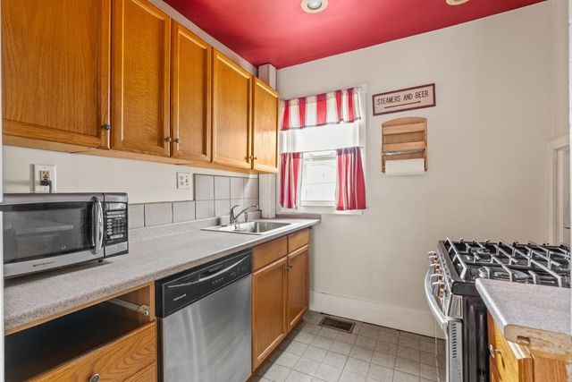 159 Kingsley Road, Hull, MA 02045