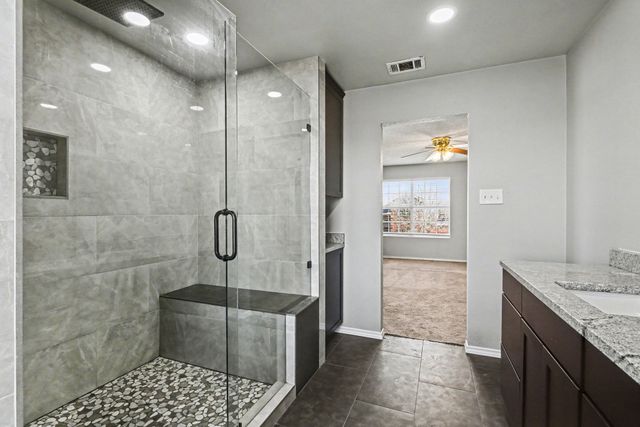 10765 Braemoor Drive, Fort Worth, TX 76052