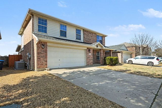 10765 Braemoor Drive, Fort Worth, TX 76052