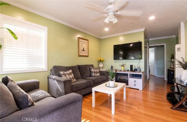 2121 E Shauer, Compton, CA 90222