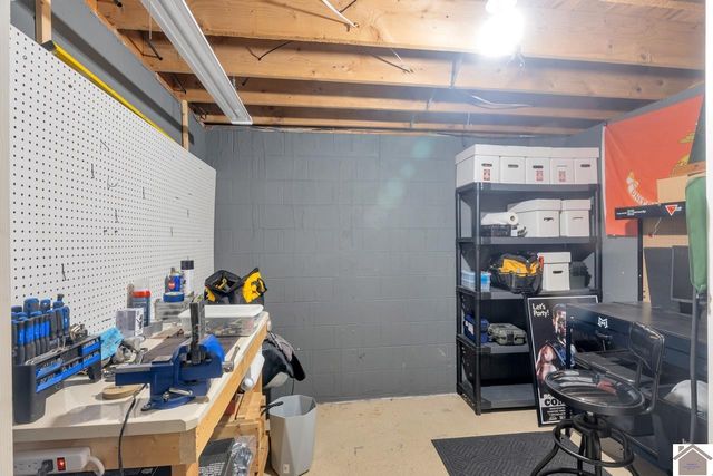 1303 Beal Rd, Hardin, KY 42048