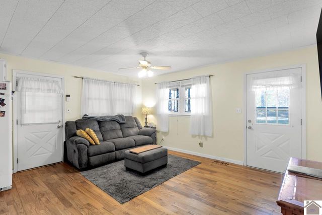 1303 Beal Rd, Hardin, KY 42048