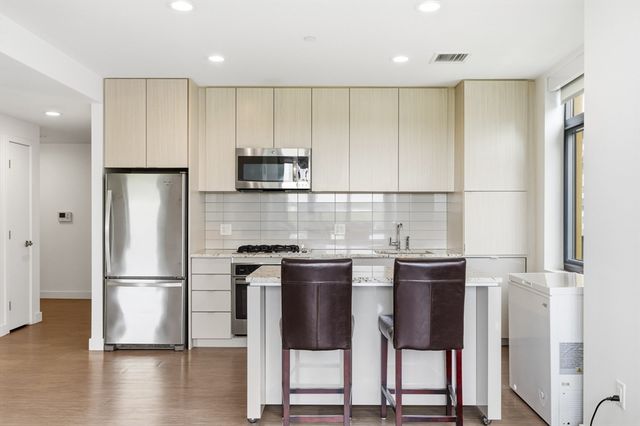 80-82 Fenwood Road 804, Boston, MA 02115