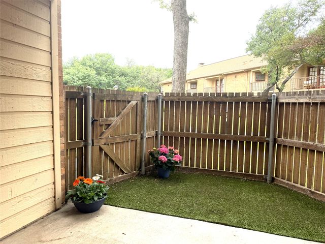 16301 Ledgemont Lane 181, Addison, TX 75001