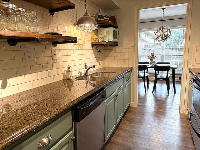 16301 Ledgemont Lane 181, Addison, TX 75001