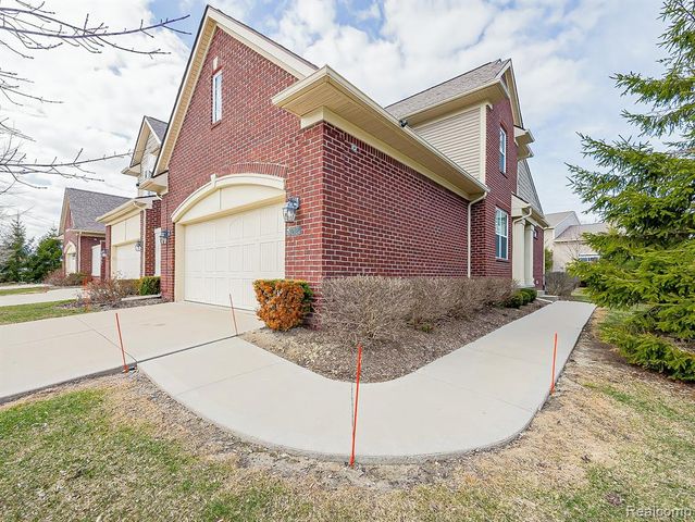 7212 Berry Field, West Bloomfield, MI 48322