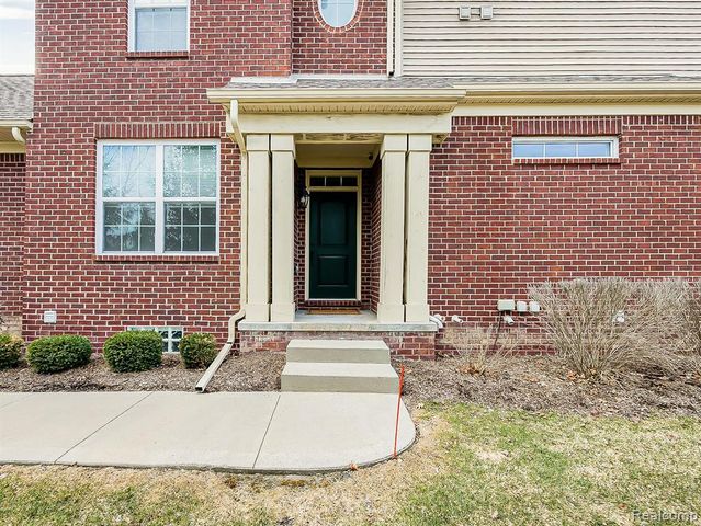 7212 Berry Field, West Bloomfield, MI 48322