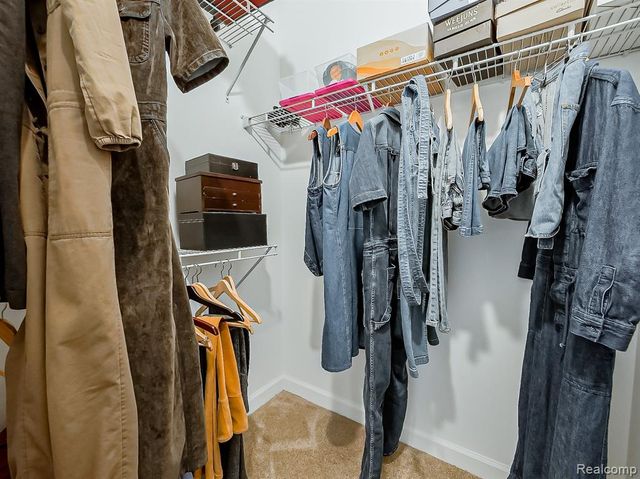 7212 Berry Field, West Bloomfield, MI 48322