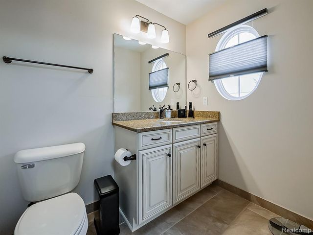 7212 Berry Field, West Bloomfield, MI 48322