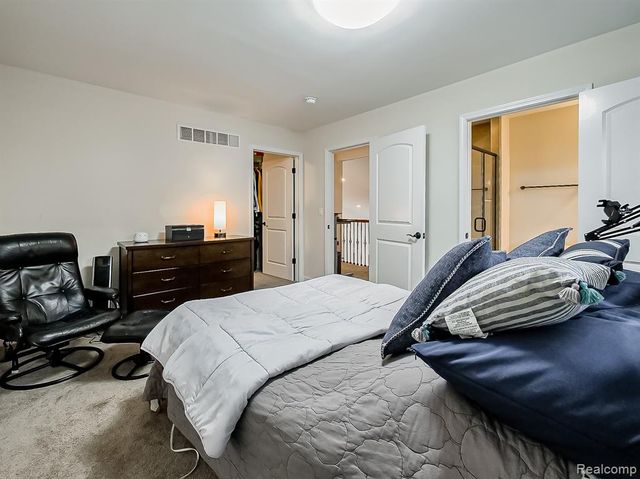 7212 Berry Field, West Bloomfield, MI 48322