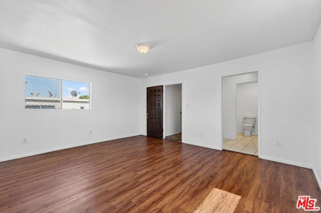 913 E 92nd Street, Los Angeles, CA 90002