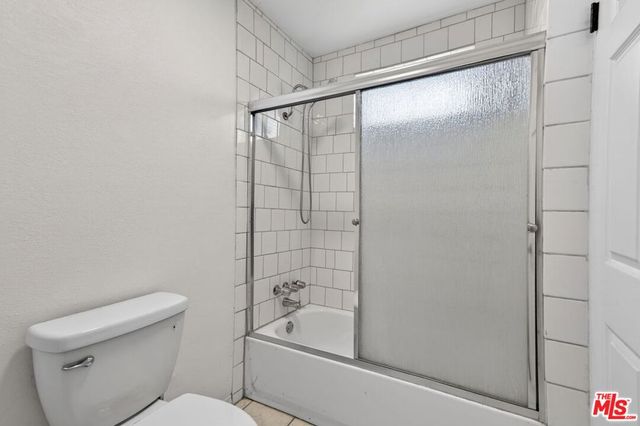 913 E 92nd Street, Los Angeles, CA 90002
