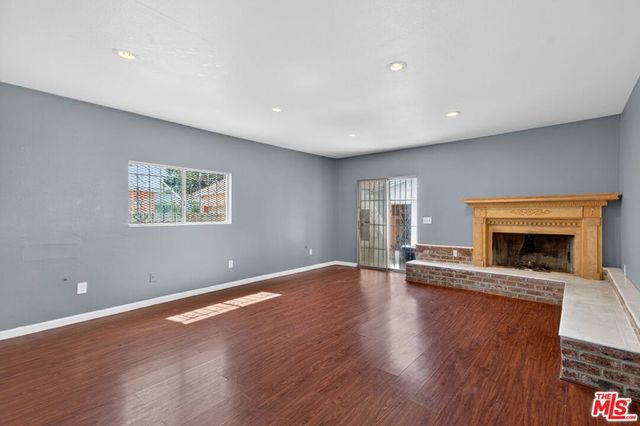 913 E 92nd Street, Los Angeles, CA 90002