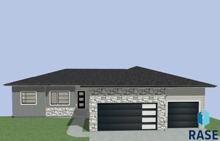 5409 E Brennan Dr, Sioux Falls, SD 57110