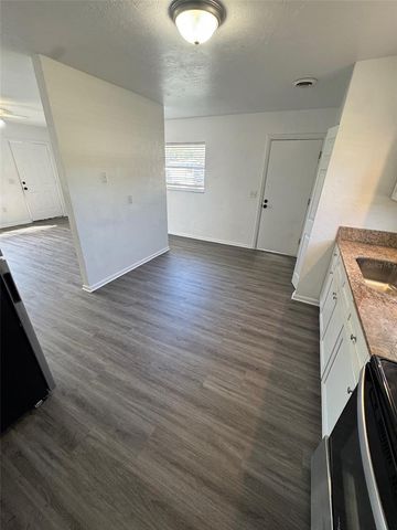 1711-1711 NE 70TH STREET, Ocala, FL 34479