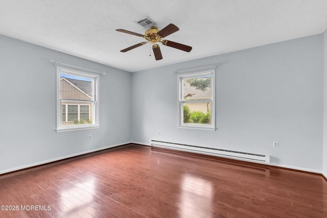 452 Roxbury Lane A, Monroe, NJ 08831