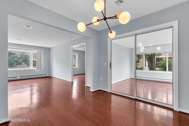 452 Roxbury Lane A, Monroe, NJ 08831