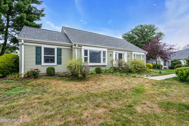 452 Roxbury Lane A, Monroe, NJ 08831