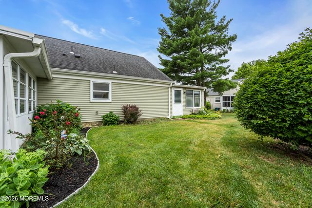 452 Roxbury Lane A, Monroe, NJ 08831