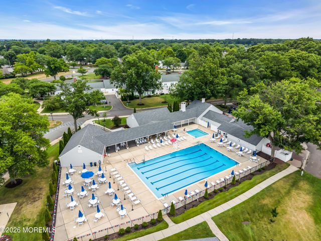 452 Roxbury Lane A, Monroe, NJ 08831