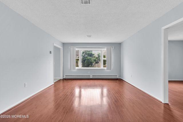 452 Roxbury Lane A, Monroe, NJ 08831