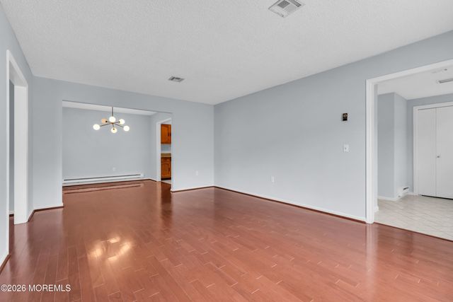 452 Roxbury Lane A, Monroe, NJ 08831