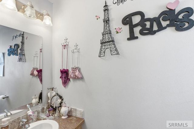430 Dugout Way, Idaho Falls, ID 83401
