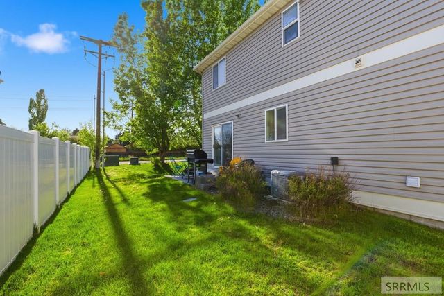 430 Dugout Way, Idaho Falls, ID 83401