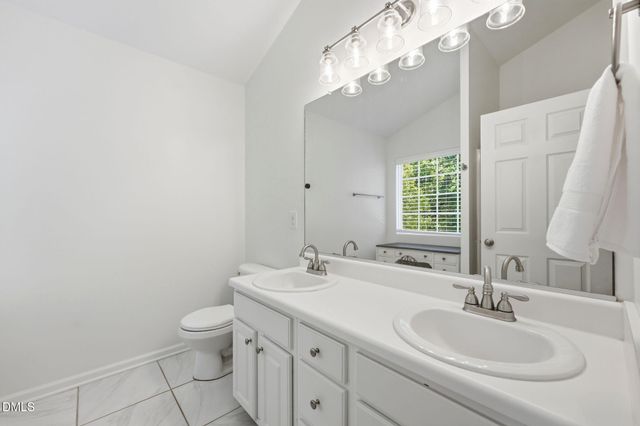 1120 Briarwood Drive, Mebane, NC 27302